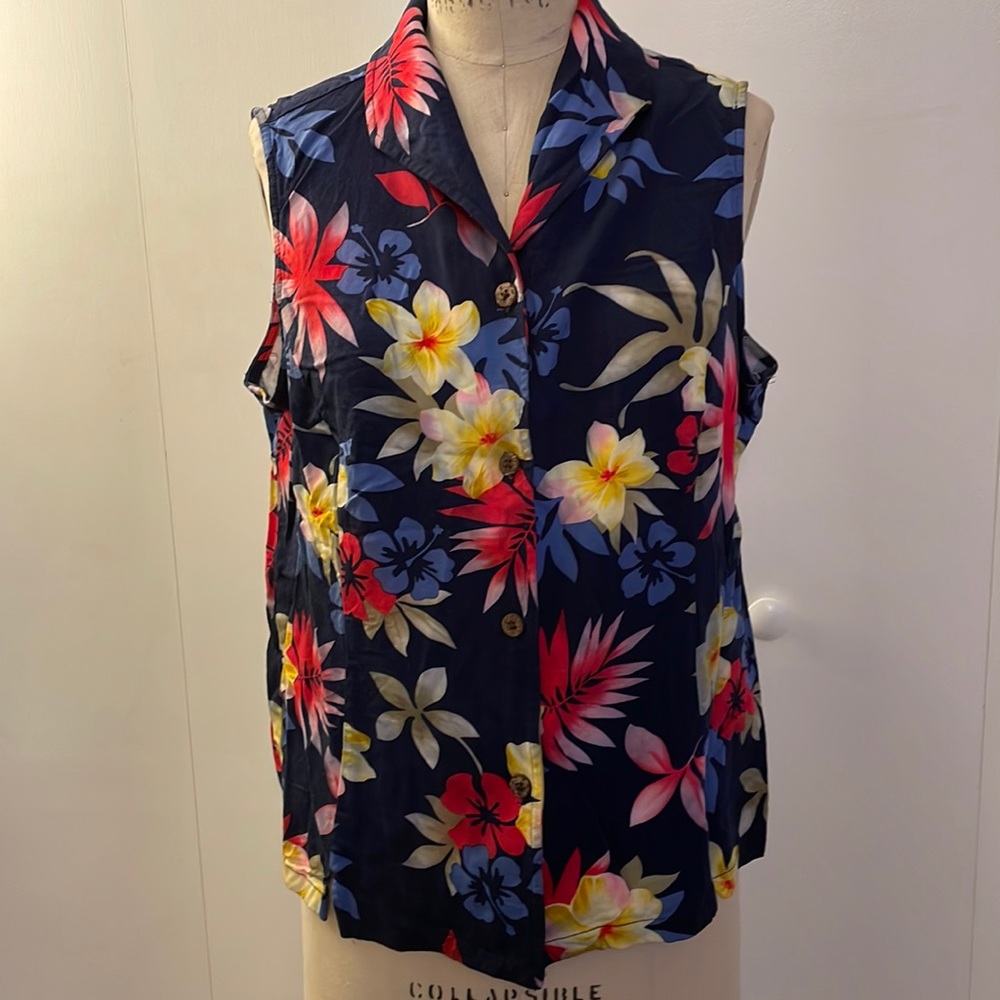 Jamaica Bay floral sleeveless button down